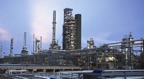 Dự án nhà máy lọc dầu Dung Quất - Công Ty Cổ Phần Cơ Khí Xây Dựng AMECC